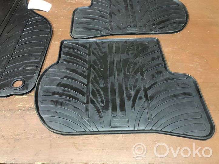 Skoda Octavia Mk2 (1Z) Set di tappetini per auto 