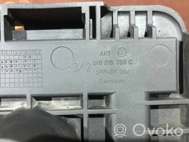 Volkswagen Touran I Battery tray 1K0915333C