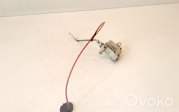 Audi A3 S3 8P Motorino del tappo del serbatoio del carburante 8P0862153A