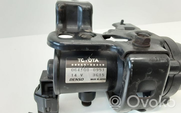 Toyota Prius (XW20) Pompe à eau de liquide de refroidissement 0641000951