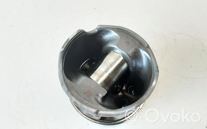 Opel Insignia A Piston 