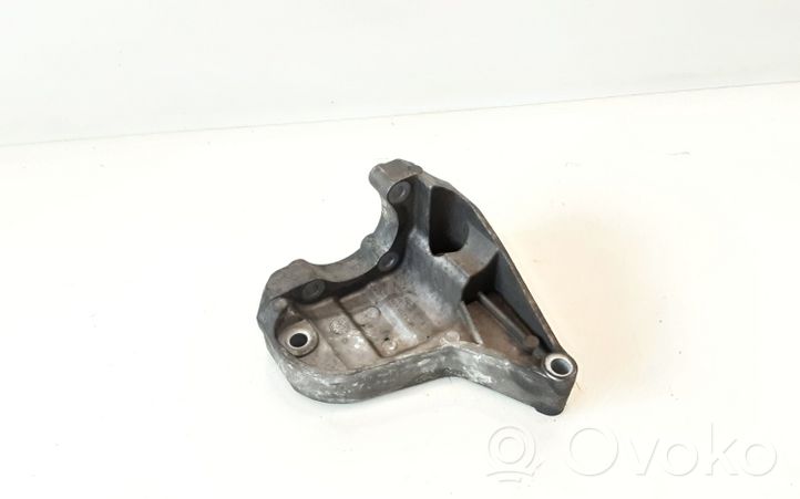 BMW 3 E90 E91 Supporto di montaggio della pompa del servosterzo 7794455