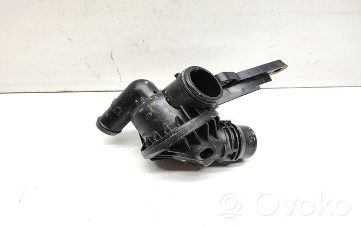 BMW 1 F20 F21 Termostaatin kotelo 7600584