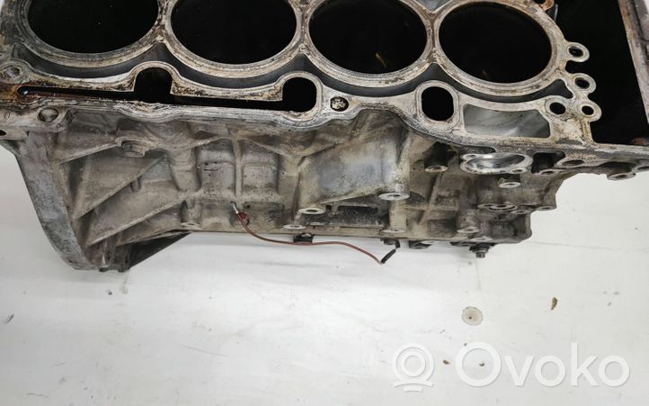 BMW 1 E81 E87 Engine block 7558266