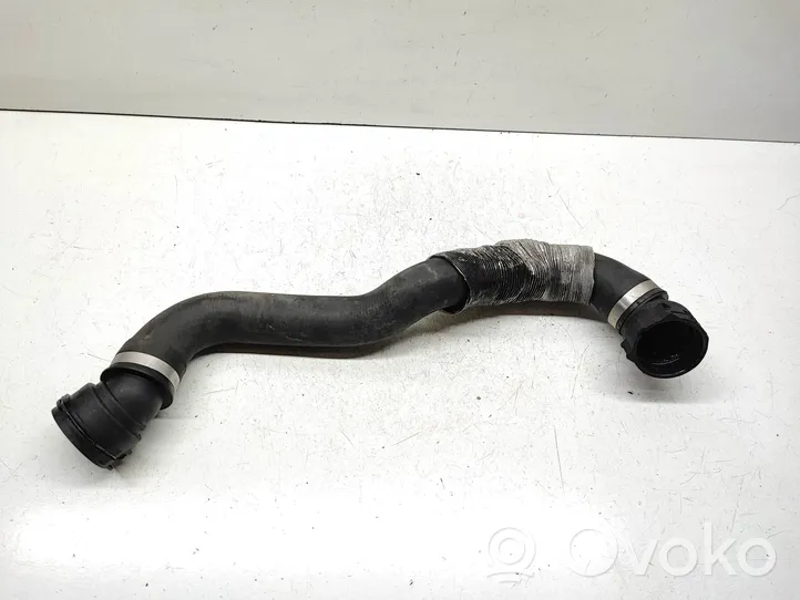 BMW 3 E90 E91 Tuyau de liquide de refroidissement moteur 7533978