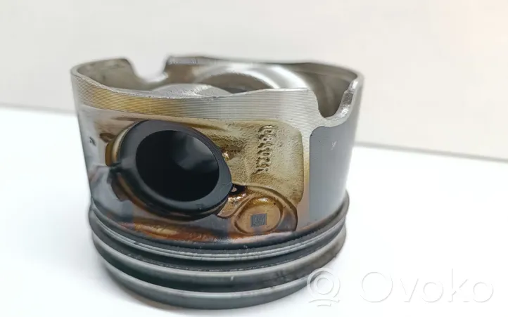 BMW 5 F10 F11 Piston 0840ZR