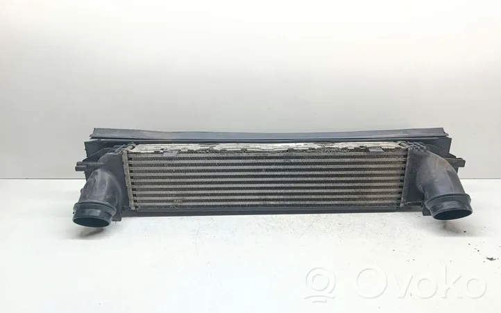 BMW 3 F30 F35 F31 Starpdzesētāja radiators 7600530
