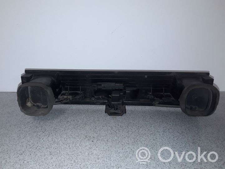 BMW 3 E36 Luftausströmer Lüftungsdüse Luftdüse seitlich 8122463