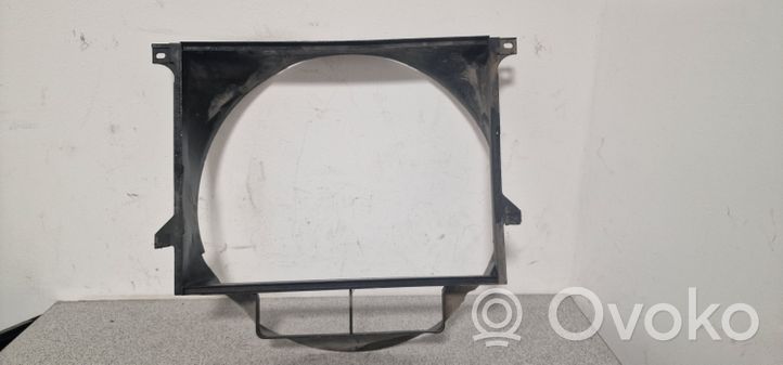 BMW 5 E34 Radiator cooling fan shroud 1712371