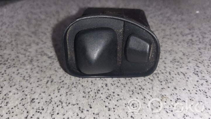 BMW 5 E34 Wing mirror switch 61311369331