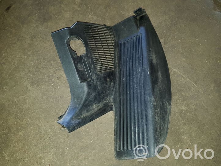 BMW 3 E36 Kojų erdvės šonine apdaila 51431960993