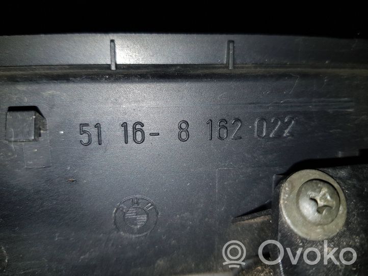 BMW 3 E36 Hansikaslokeron lukko 51168162022