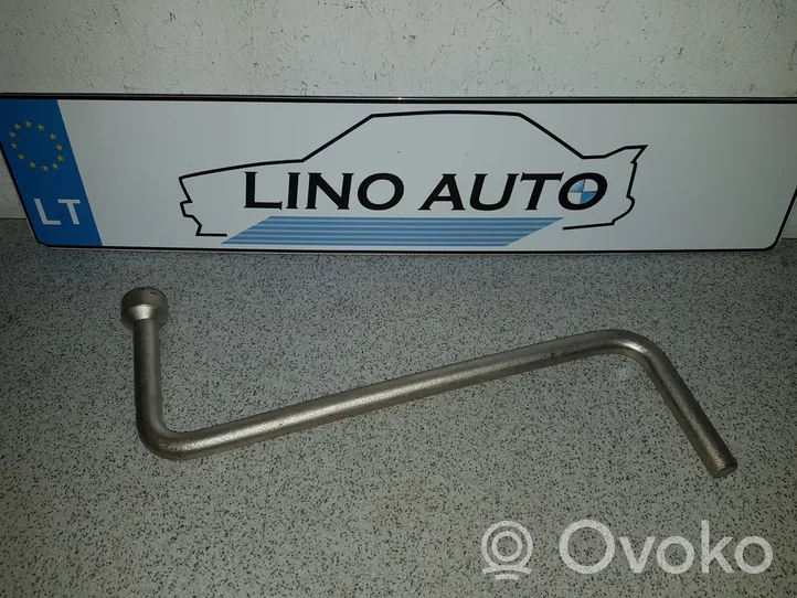 BMW 7 E65 E66 Chiave per dadi della ruota 6758731