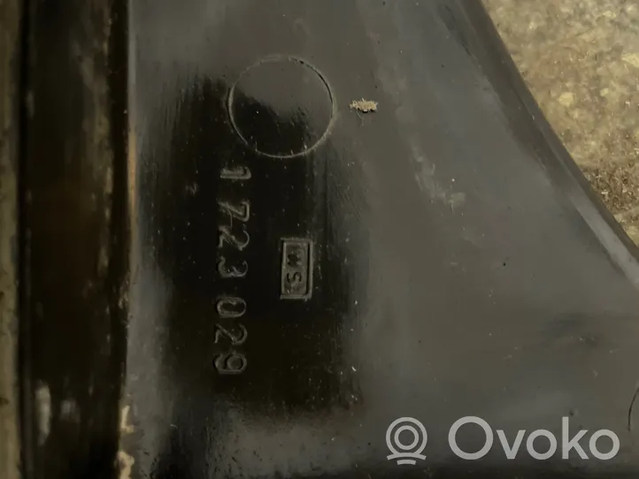 BMW 7 E32 Convogliatore ventilatore raffreddamento del radiatore 1723029