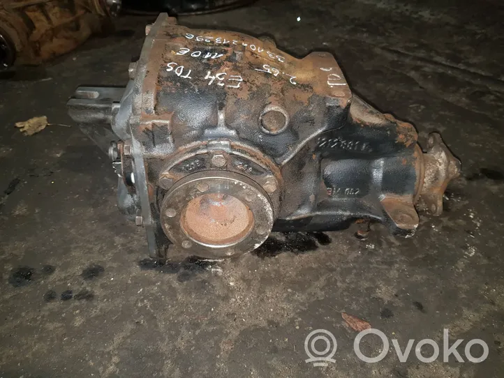 BMW 5 E34 Mechanizm różnicowy tylny / Dyferencjał 33101213296