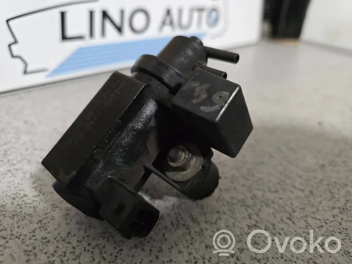 BMW 5 E39 Solenoīda vārsts 7796634