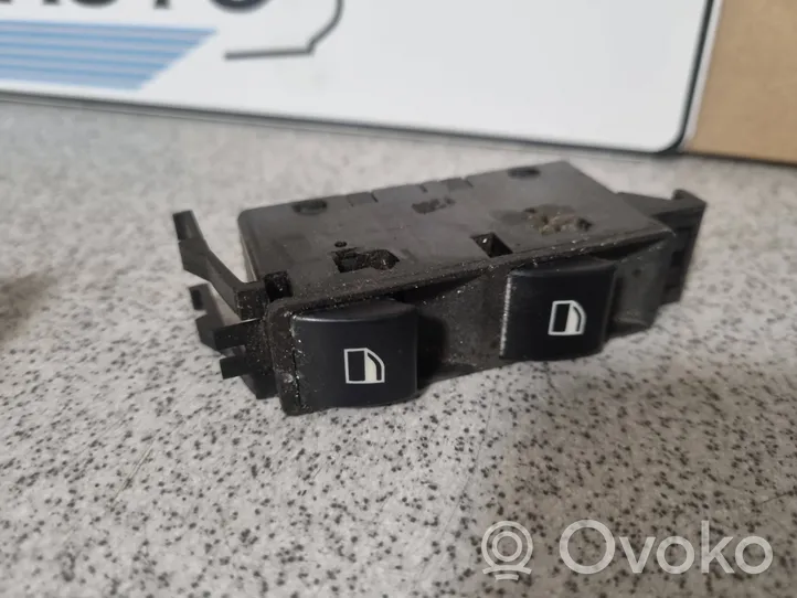 BMW 3 E46 Interruttore di controllo dell’alzacristalli elettrico 8381514