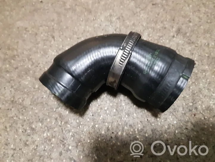 BMW 5 E39 Tube d'admission de tuyau de refroidisseur intermédiaire 11617786530