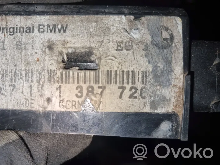 BMW 3 E36 Zamek drzwi przednich 8353012