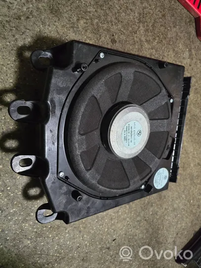 BMW 5 E60 E61 Subwoofer-bassokaiutin 6919356