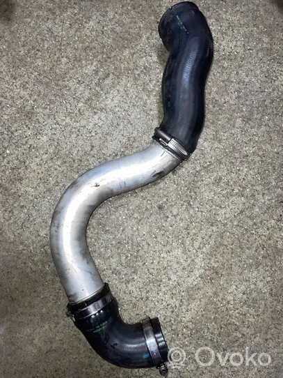 BMW 5 E39 Intercooler hose/pipe 7786530