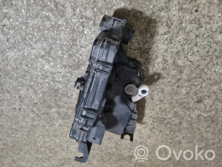 BMW 3 E46 Etuoven lukko 7001241