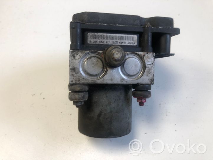 Toyota Avensis T250 ABS-pumppu 0265950412