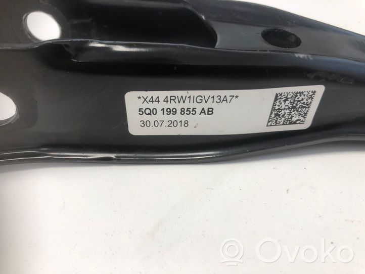 Volkswagen Tiguan Pavarų dėžės tvirtinimo kronšteinas 5Q0199855AB