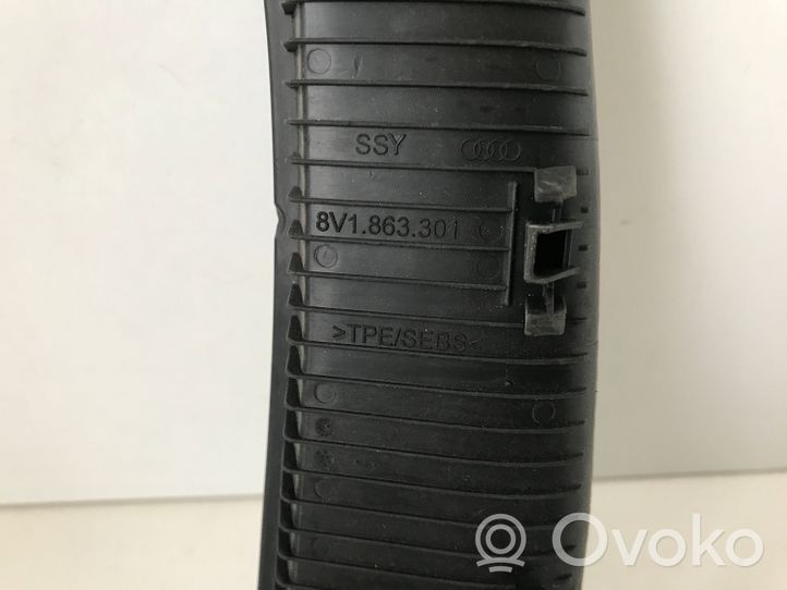 Audi A3 S3 8V Panelės stalčiuko/lentinėlės paklotėlis 8V1863301