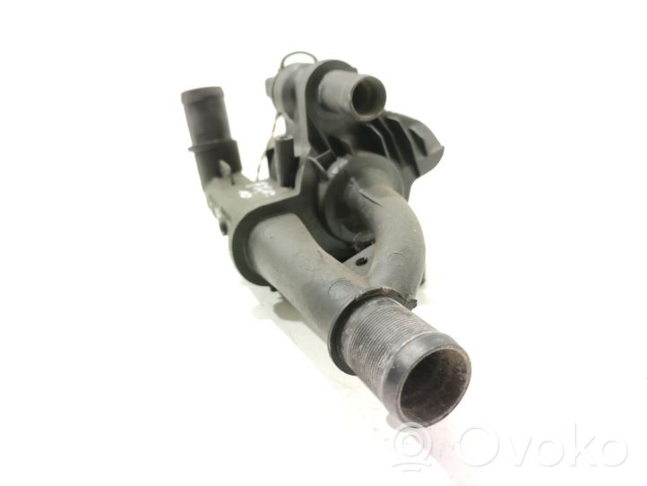 Ford Focus Termostato/alloggiamento del termostato 9670253780