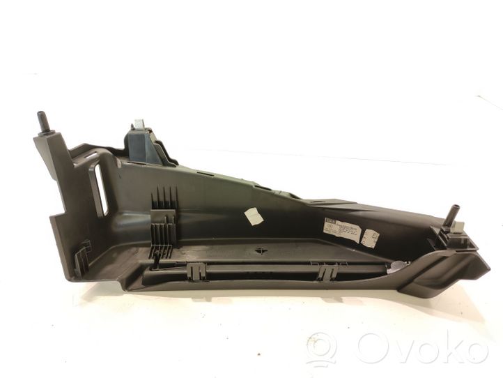 Skoda Octavia Mk3 (5E) Podpora mocowania półki bagażnika 5E5867761