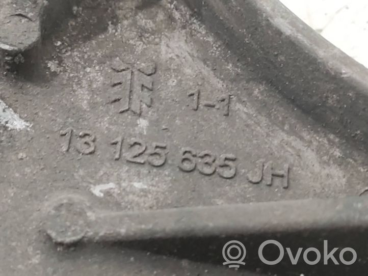 Opel Astra H Supporto di montaggio del motore 13125635