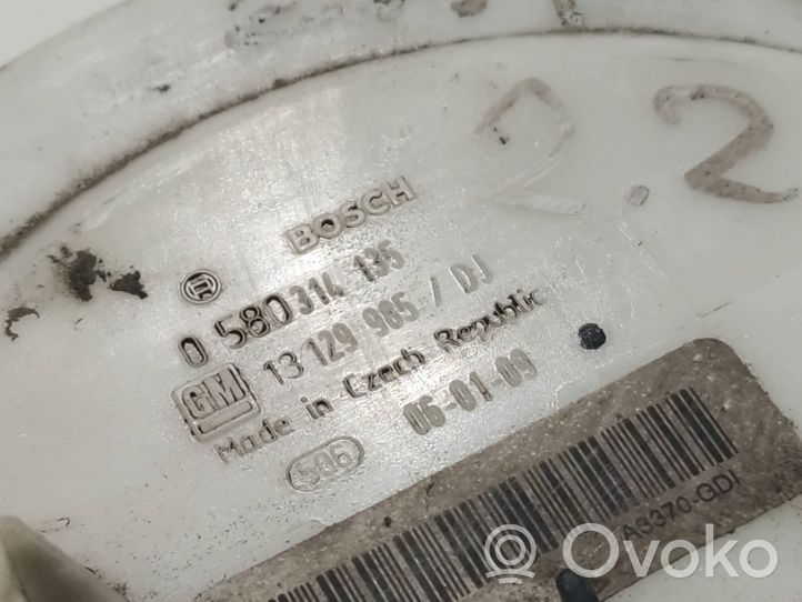 Opel Zafira B Pompe à carburant 13129985