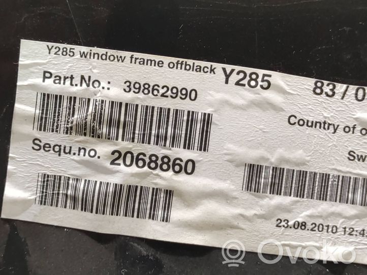 Volvo XC70 Juego de molduras protectoras de la puerta/portón del maletero 39862990