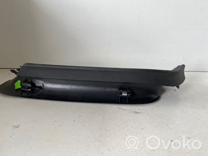 Volkswagen Golf VII Set rivestimento portellone posteriore/bagagliaio 5G9867605A