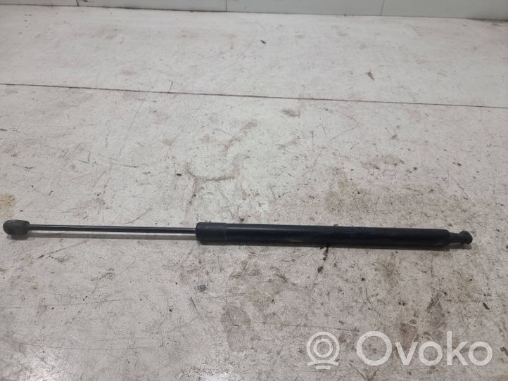 Volkswagen Touareg II Amortyzator / Siłownik tylnej klapy bagażnika 7P682755003s