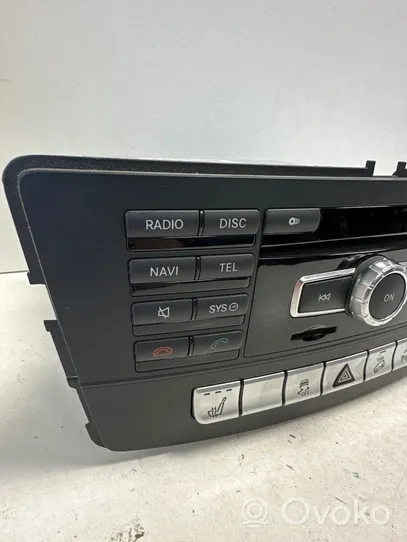 Mercedes-Benz ML W166 Unité principale radio / CD / DVD / GPS A1669000109