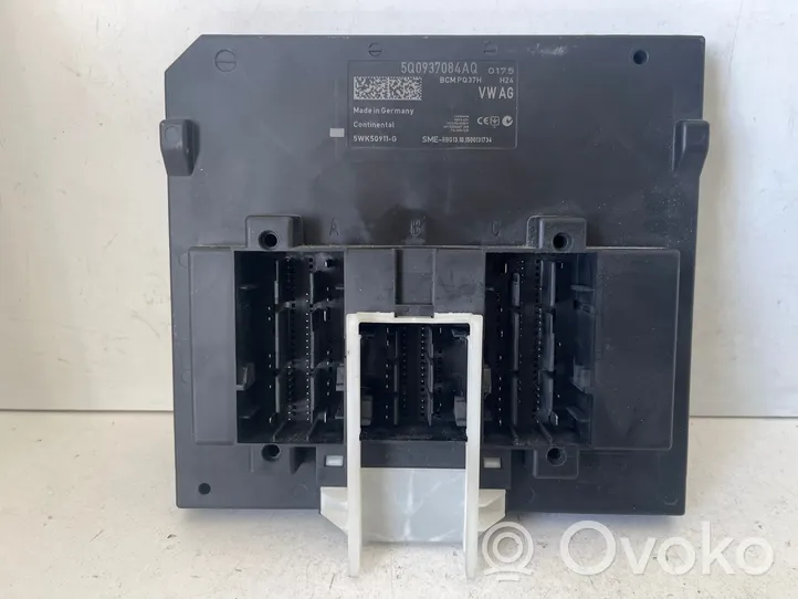 Skoda Superb B8 (3V) Module confort 5Q0937084AQ