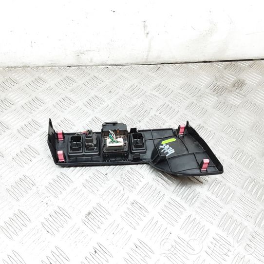 Toyota Avensis T270 Moldura del interruptor del espejo 5544605080