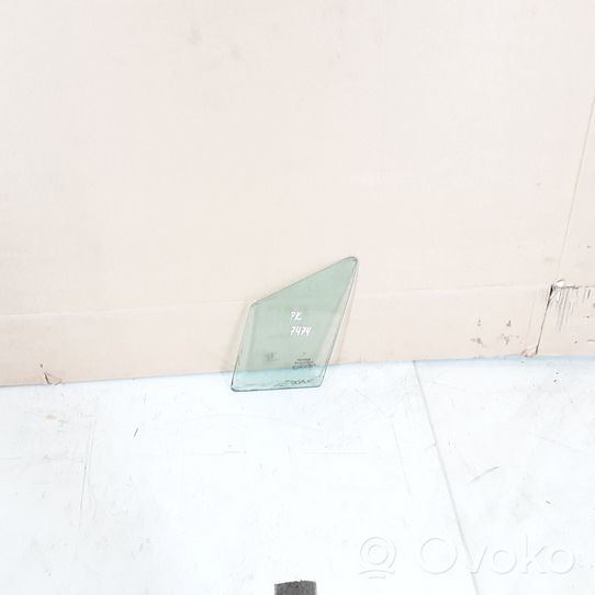 Toyota Avensis T270 Front vent window/glass (coupe) 43R001605