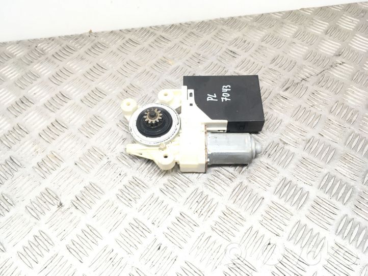 Volvo S40 Moteur de lève-vitre de porte avant 30737679