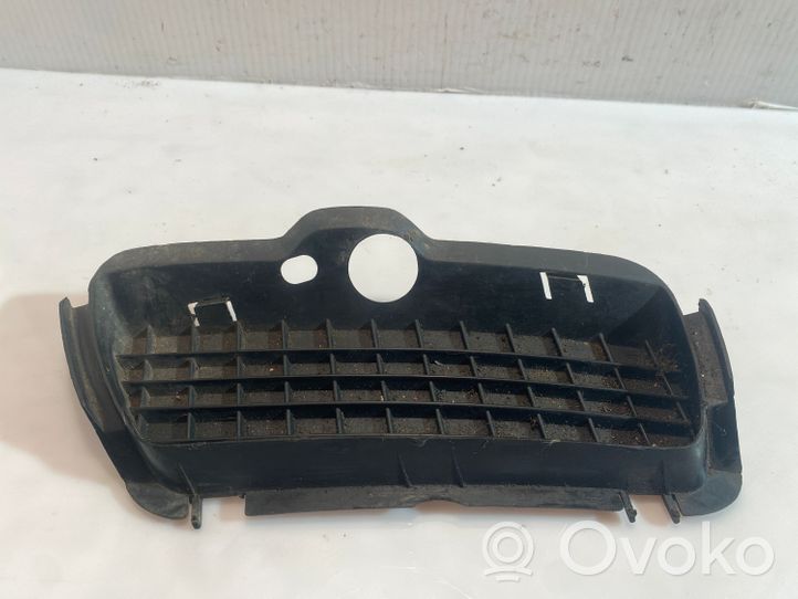 Volkswagen Golf III Grille inférieure de pare-chocs avant 1H6853665