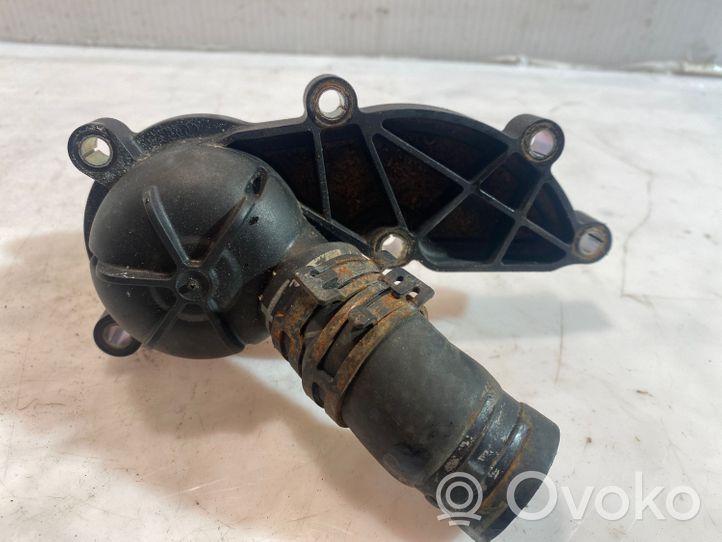 Audi A4 S4 B8 8K Thermostat 06E121111M