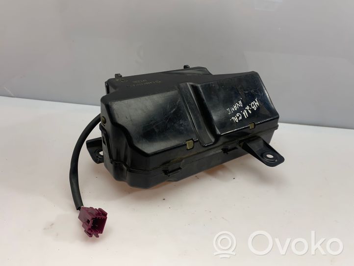 Mercedes-Benz E W211 Moteur de pompe hydraulique de hayon A2118000435