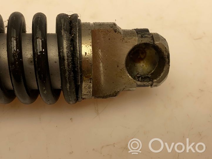 Volkswagen Touareg I Pompe, vérin hydraulique de hayon HB70679002