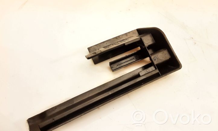 Audi A8 S8 D3 4E Cache rail de siège conducteur avant 4E0881347A