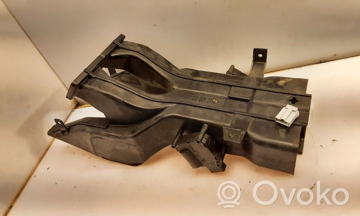 Audi A8 S8 D3 4E Conduit d'air (cabine) 4E0858467