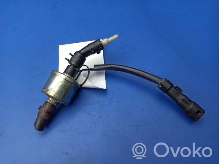 Jaguar XJS Fuel pressure regulator TDA831