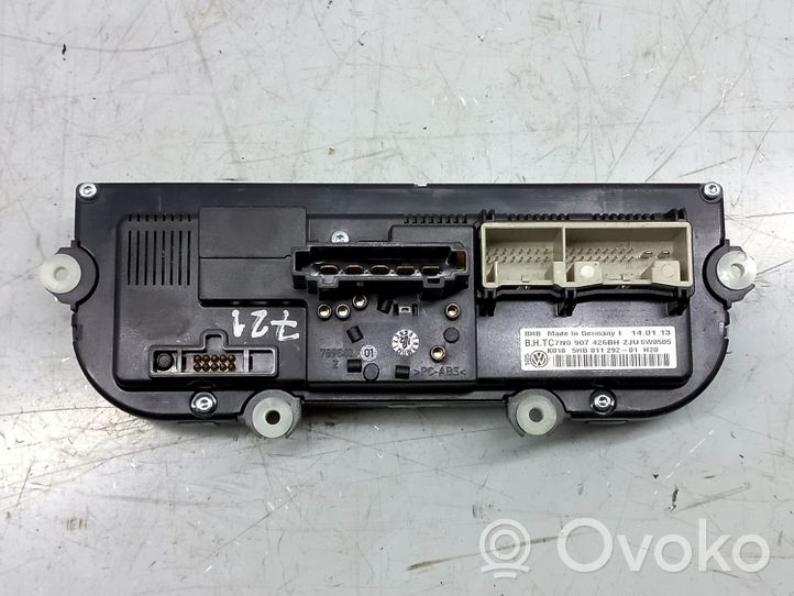Volkswagen Golf VI Panel klimatyzacji 5HB011292