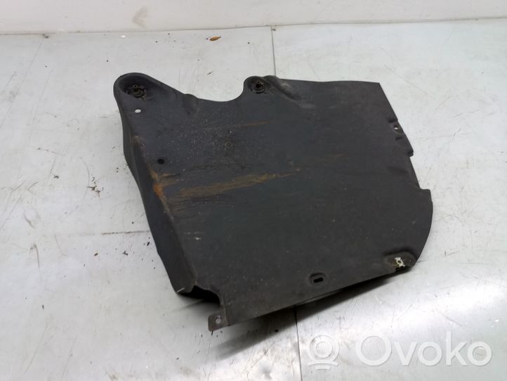 Volkswagen Jetta VI Couvre-soubassement inférieur 5C6825215